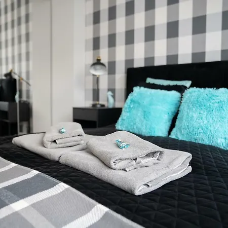 Διαμέρισμα Przytulny Apartament W Centrum Starego Miasta Z Widokiem Na Ogrod
